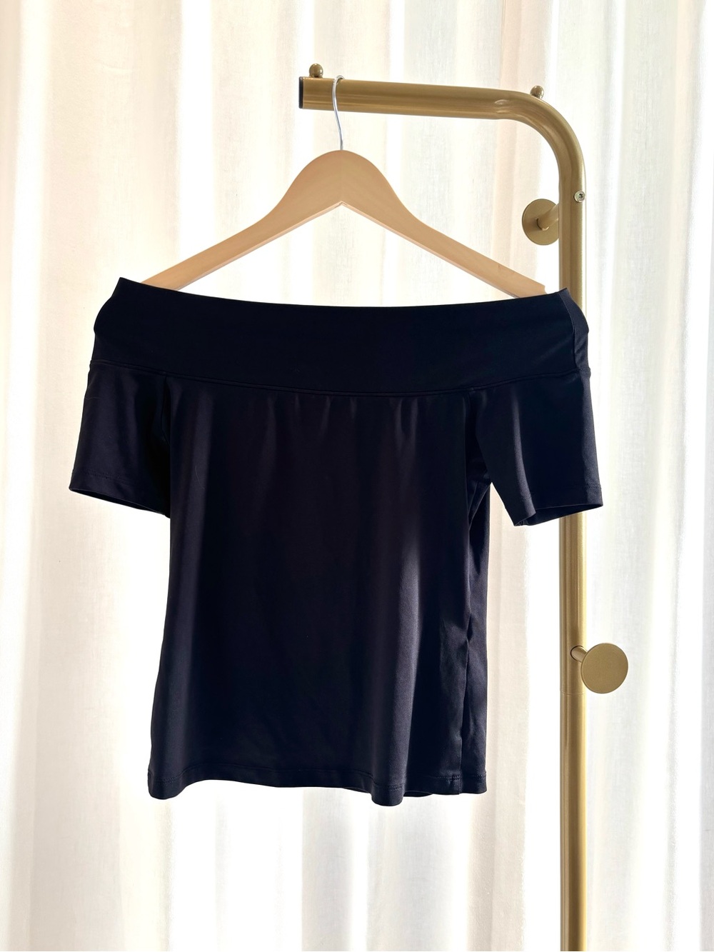 H&M Black Off-Shoulder Short Sleeve Crop Top Approx Size Small